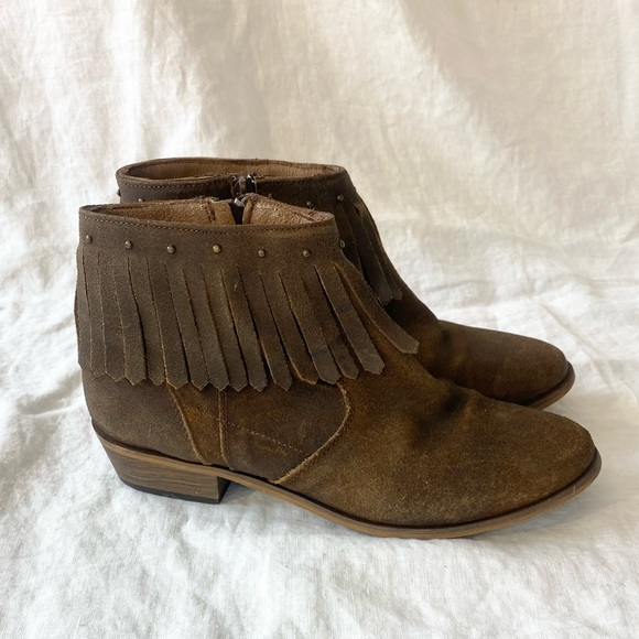 Minnetonka Fringe Studded Booties - Picture 5 of 13